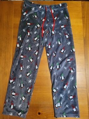 Secret Treasures Soft Fuzzy Gray Red Green Christmas Penguin Pajama Pants Size S